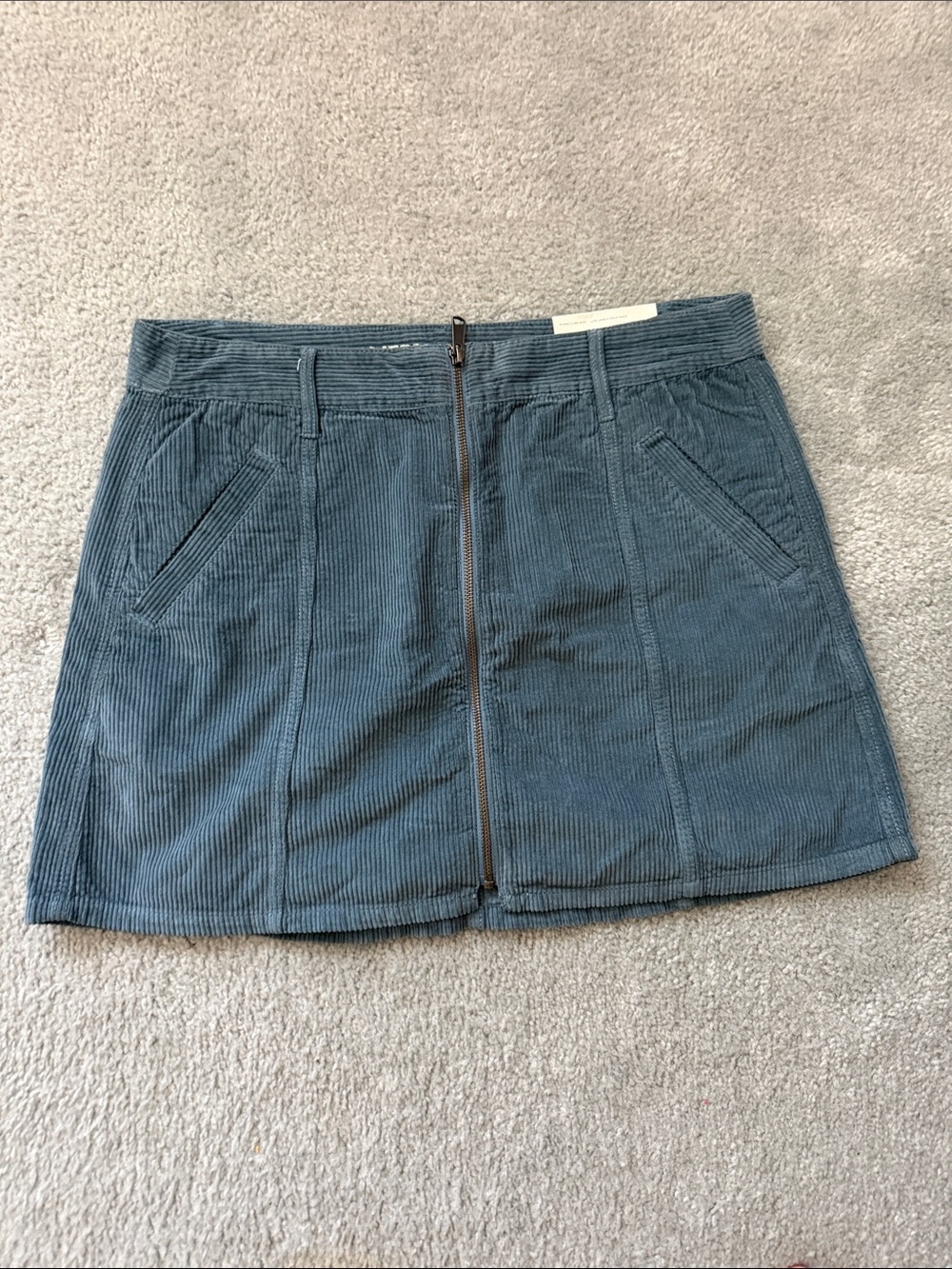 American Eagle Outfitters Corduroy Front-Zip Mini Skirt in grayish blue | Sz 14